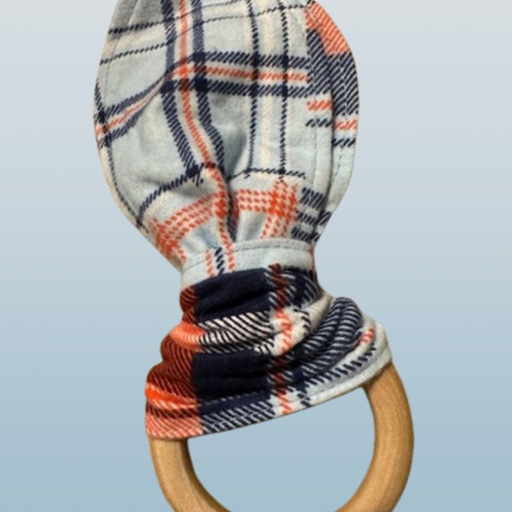 Blue Plaid Wooden Teething Ring 4093 Handmade NWT Boutique